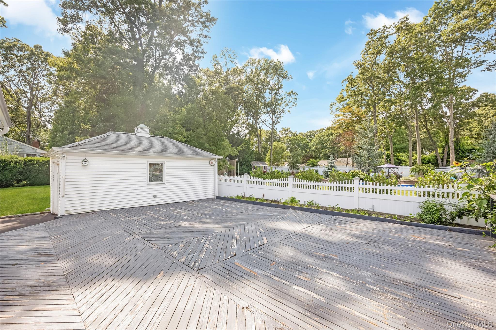 Single Family Pineacre Drive Suffolk County, NY 11787, MLS-1030650-29
