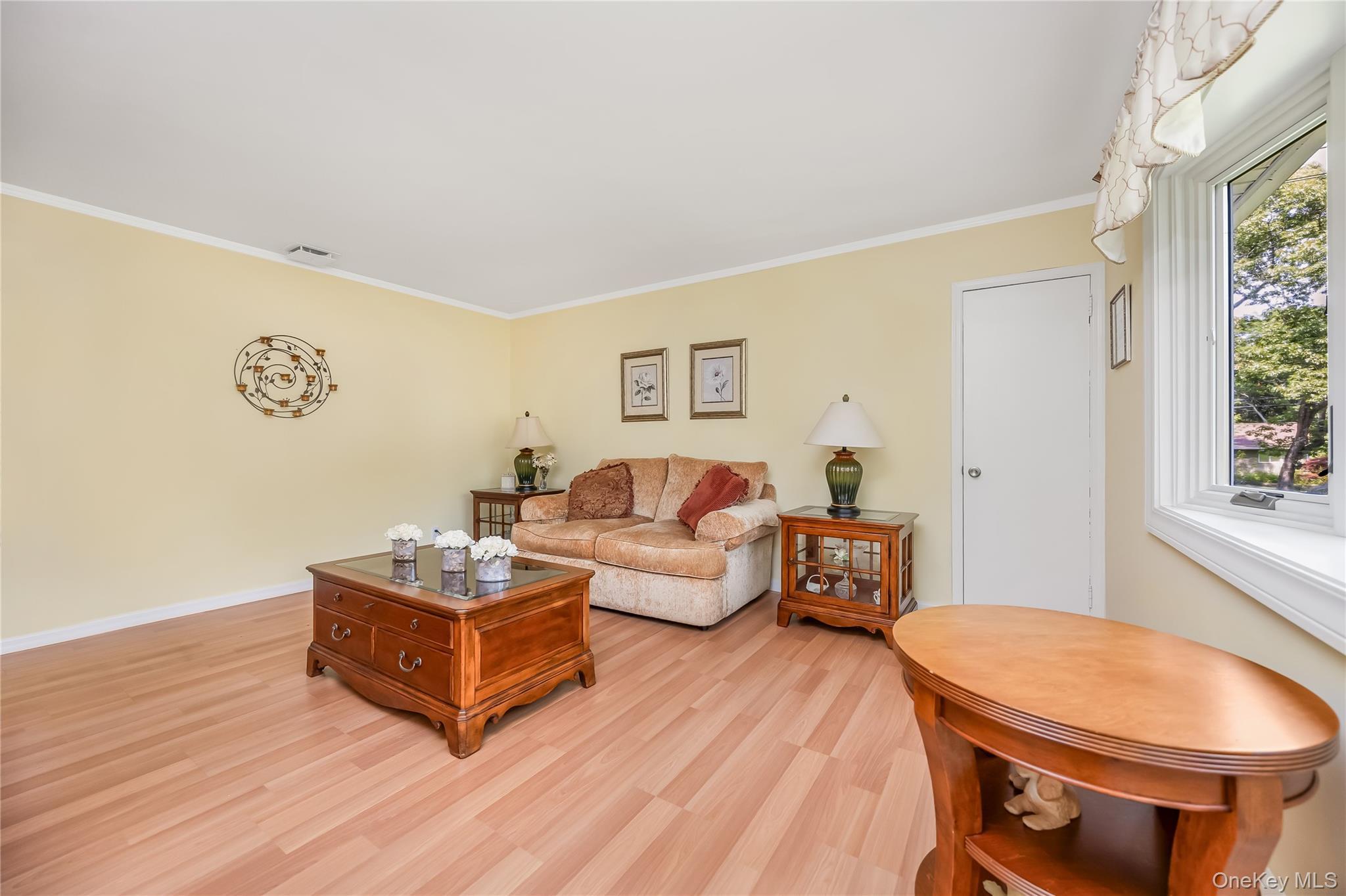 Single Family Pineacre Drive Suffolk County, NY 11787, MLS-1030650-4