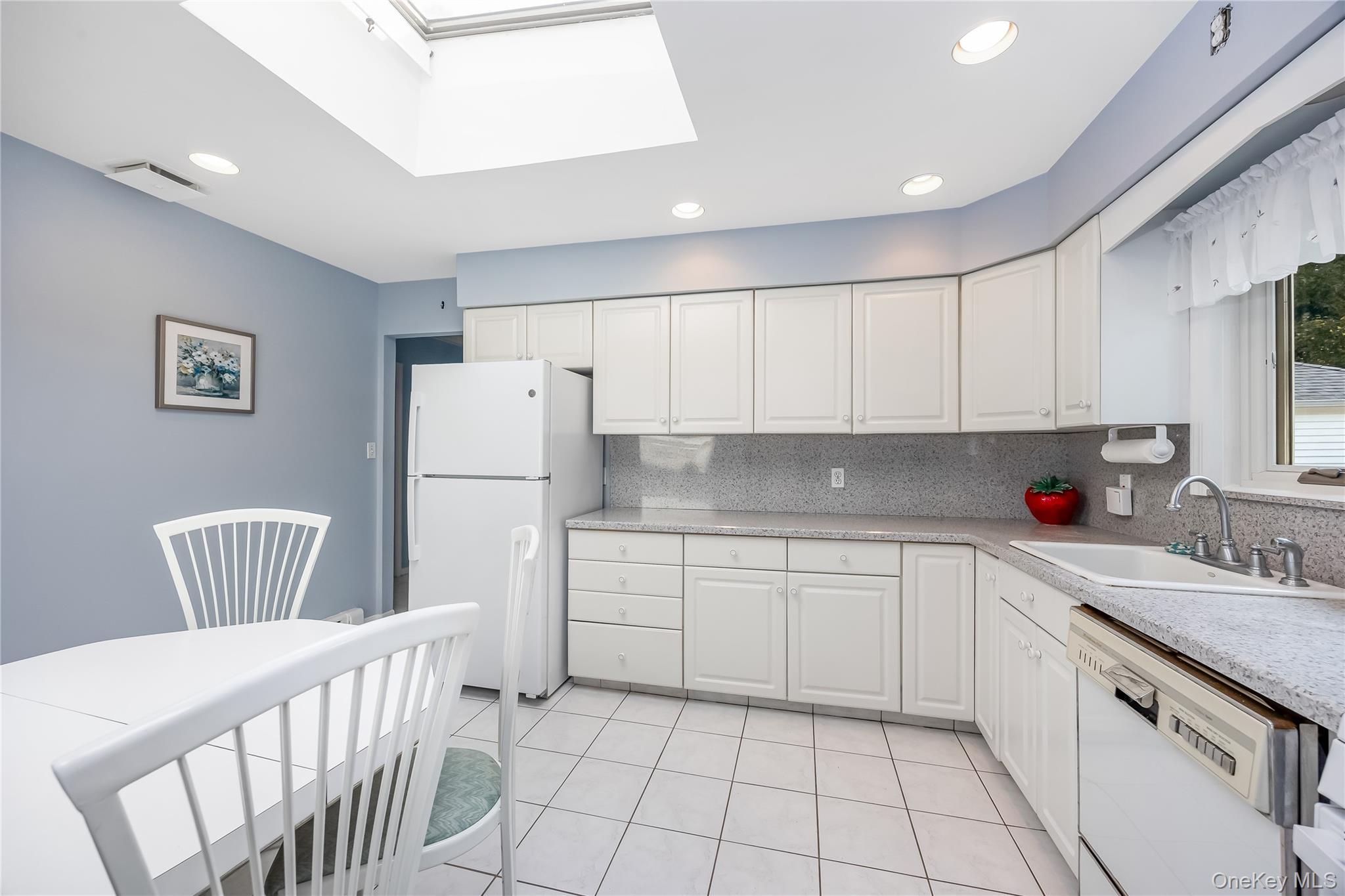 Single Family Pineacre Drive Suffolk County, NY 11787, MLS-1030650-9