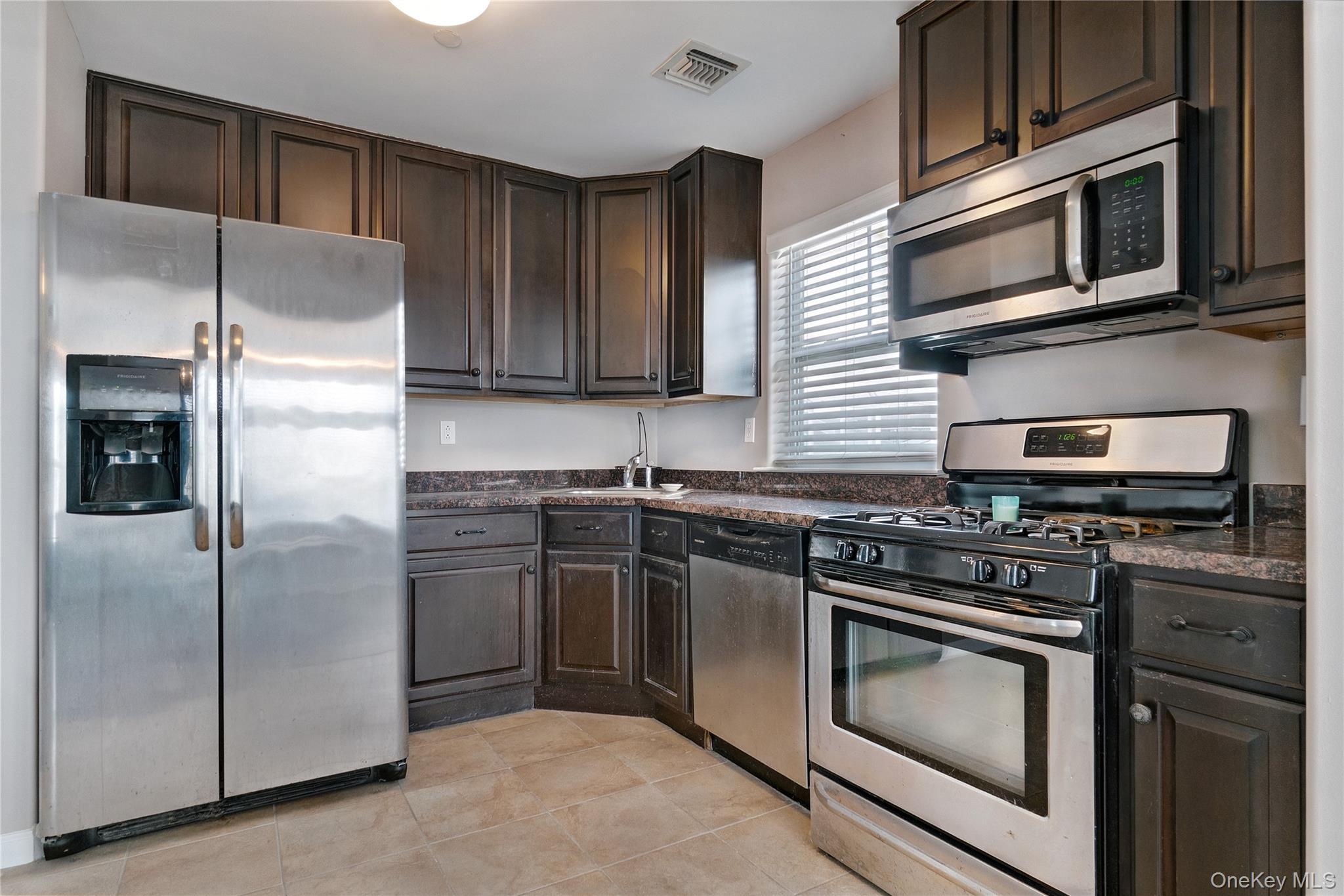 Single Family Ocean Avenue S Queens, NY 11692, MLS-1030678-21
