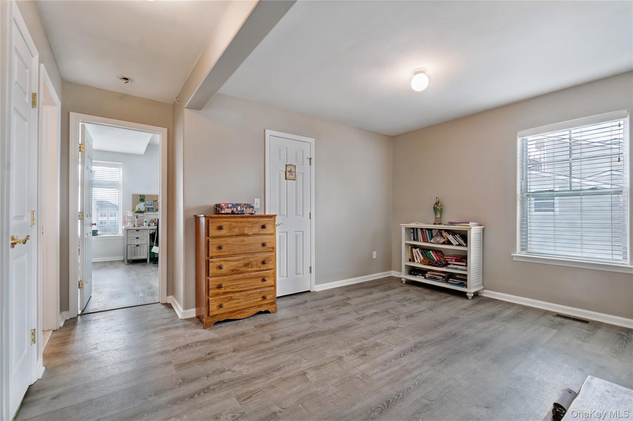 Single Family Ocean Avenue S Queens, NY 11692, MLS-1030678-22