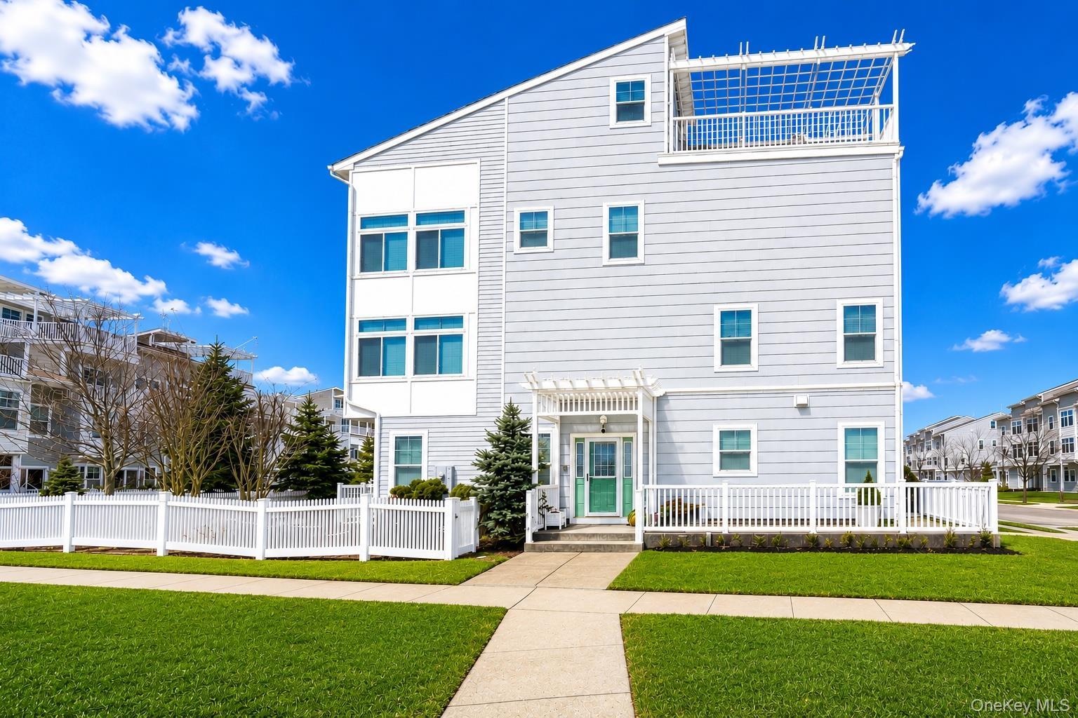Single Family Ocean Avenue S  Queens, NY 11692, MLS-1030678-31