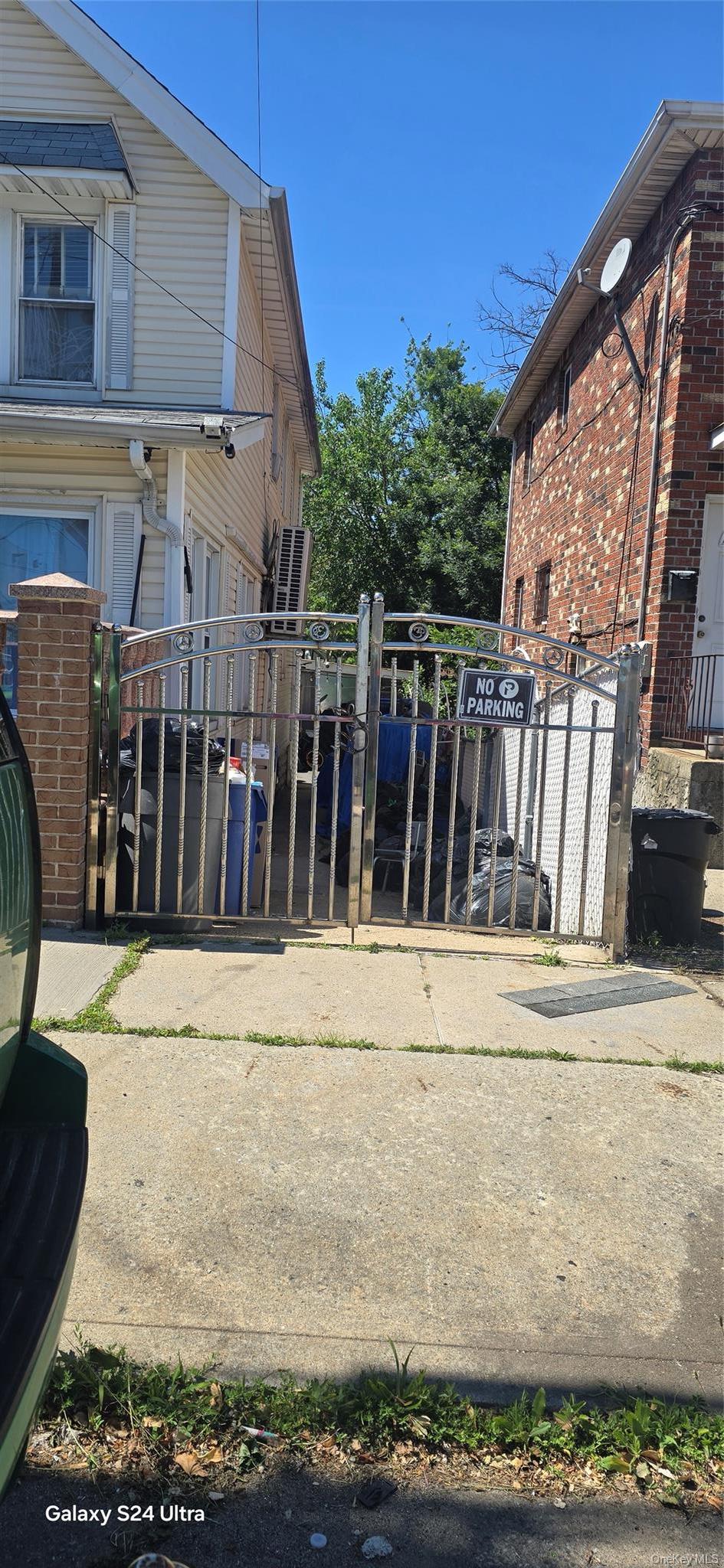 Single Family 134 Ave  Queens, NY 11434, MLS-1030680-2