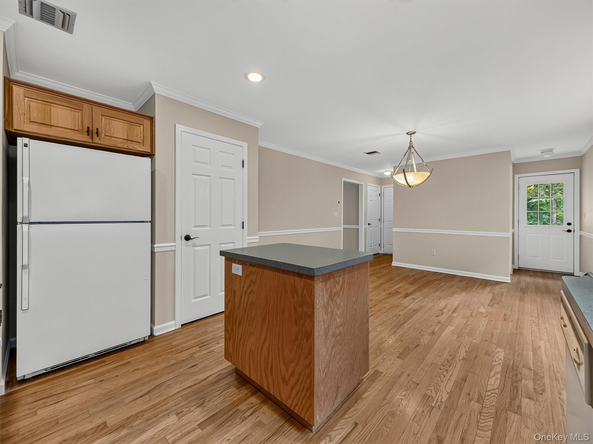 Single Family East Place Orange County, NY 10987, MLS-1030684-14