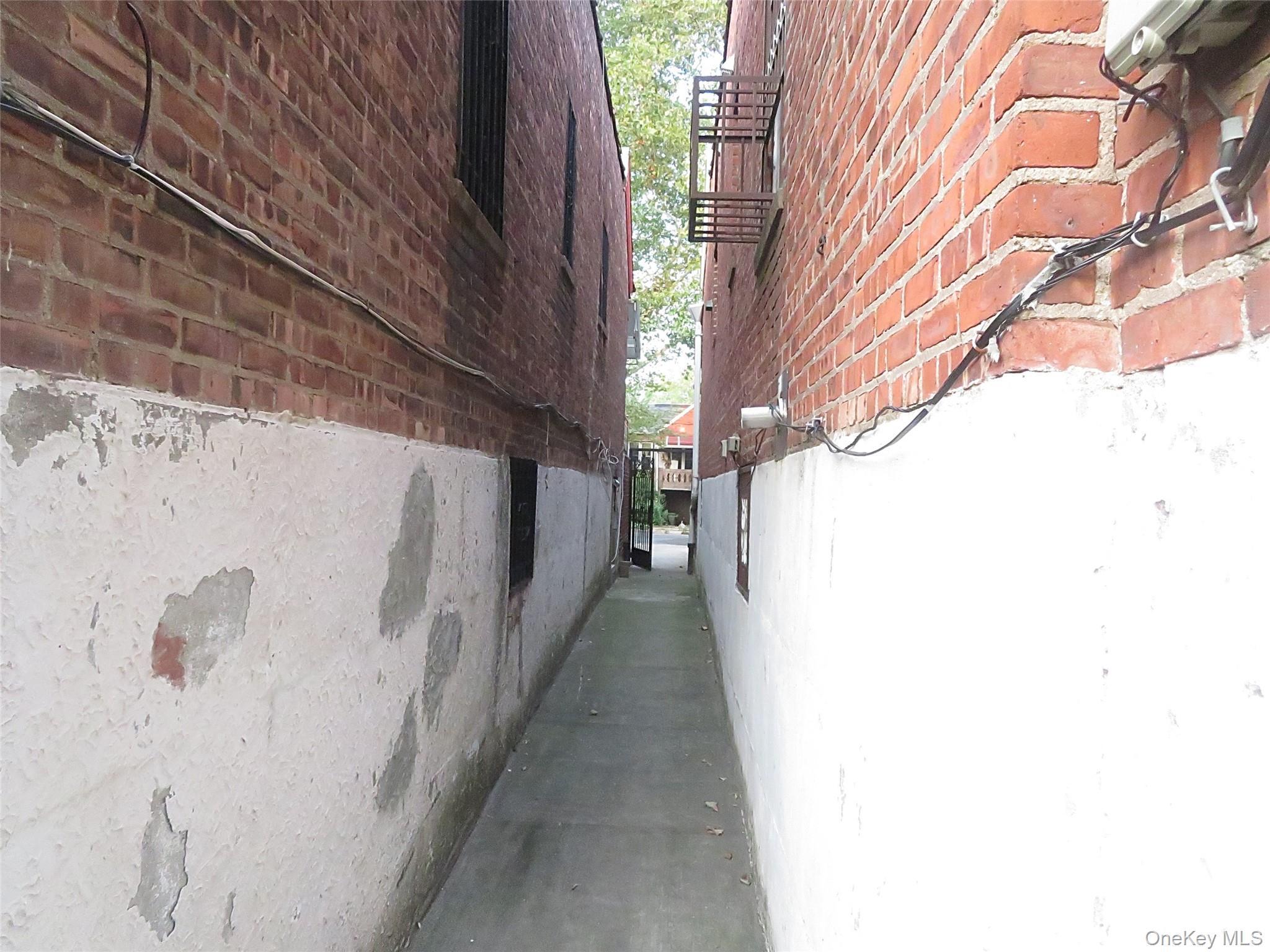 Single Family E 48th Street  Brooklyn, NY 11203, MLS-1030686-4