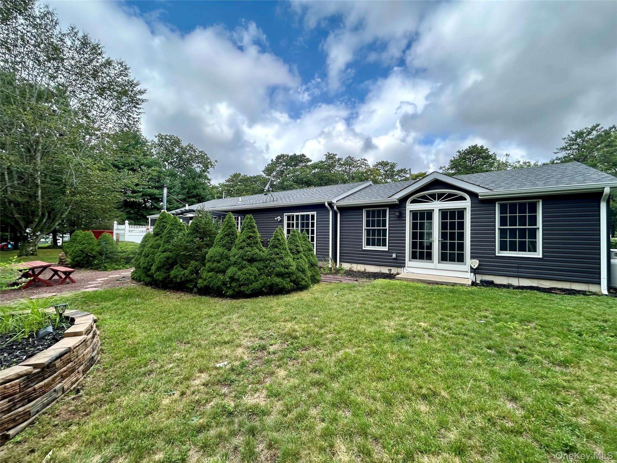 Single Family Madeline Road  Suffolk County, NY 11961, MLS-1030708-23