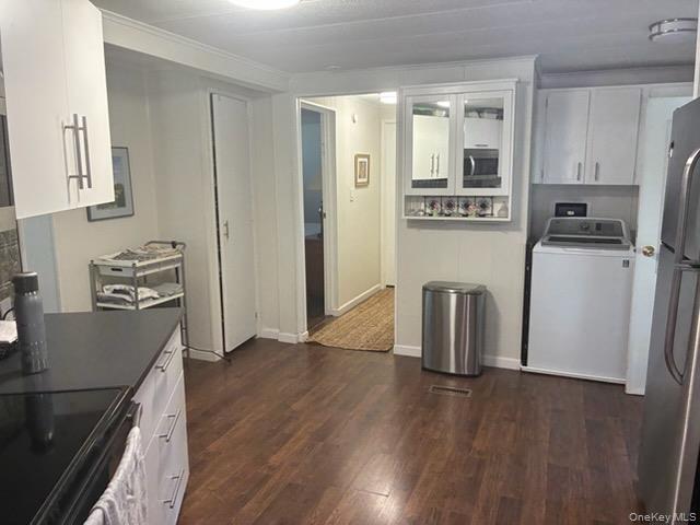 Single Family Old Country Road Suffolk County, NY 11901, MLS-1030728-3