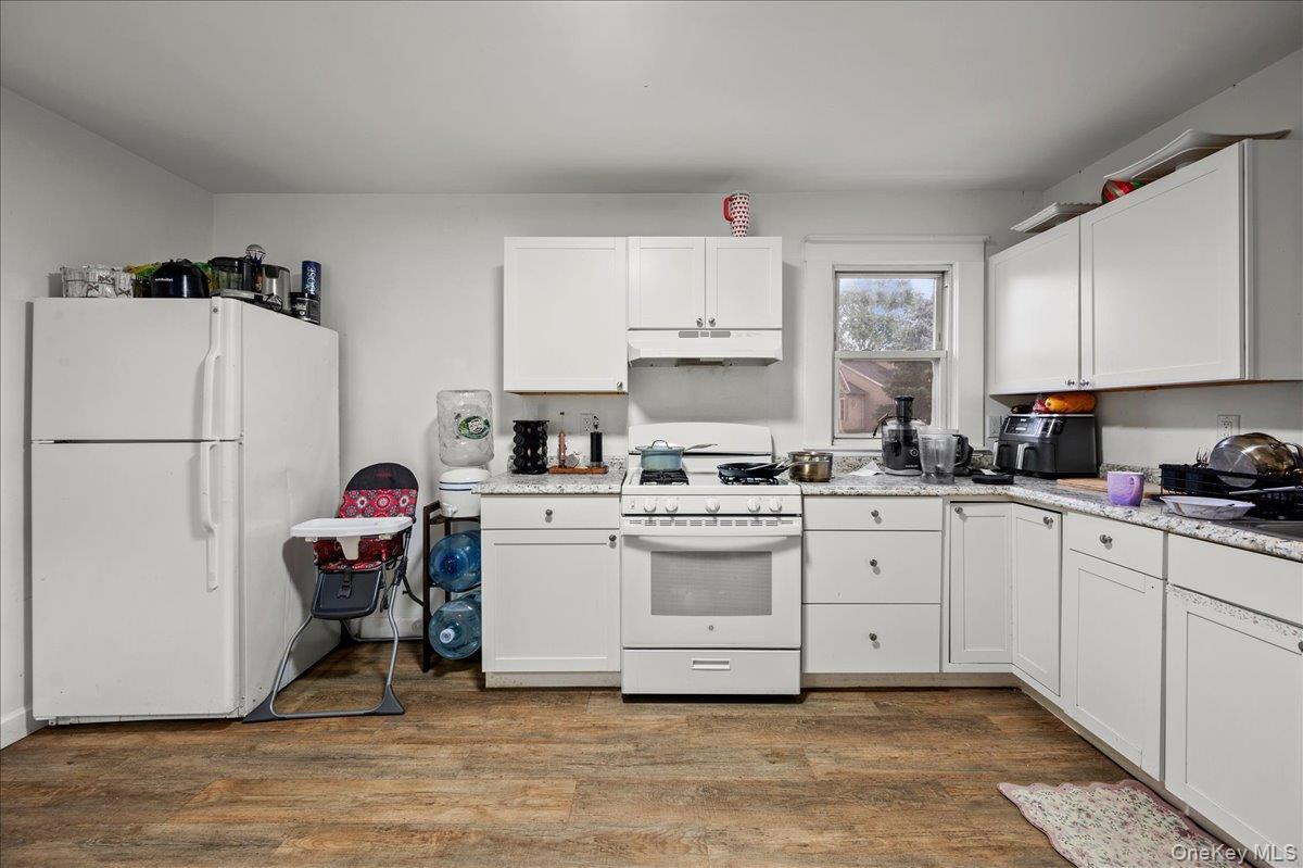 Single Family Grant Street Westchester County, NY 10573, MLS-1030731-15
