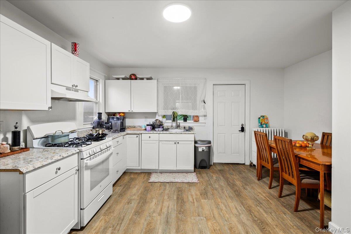 Single Family Grant Street Westchester County, NY 10573, MLS-1030731-16