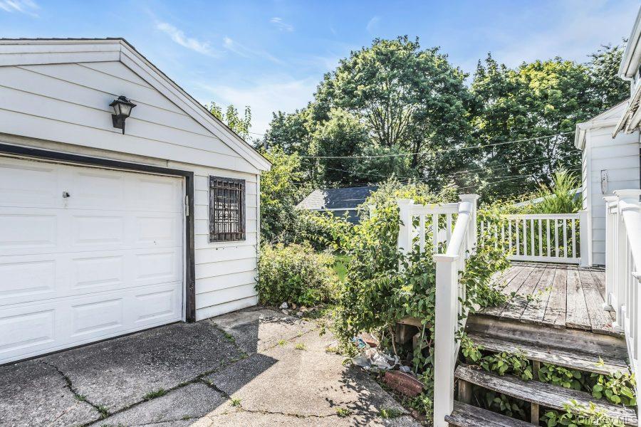 Single Family Windsor Road Nassau County, NY 11553, MLS-1030732-3