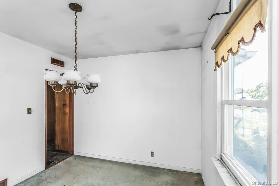 Single Family Windsor Road Nassau County, NY 11553, MLS-1030732-8