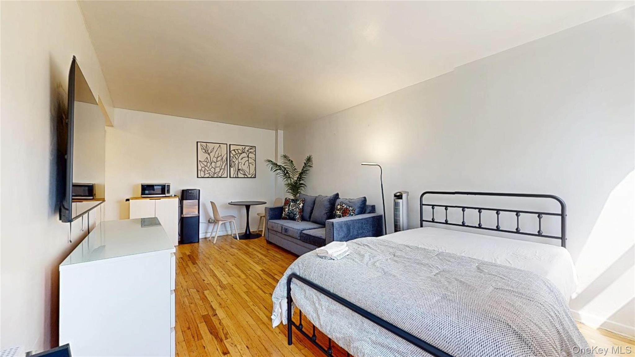 Apartment 169th Street Queens, NY 11432, MLS-1030735-12