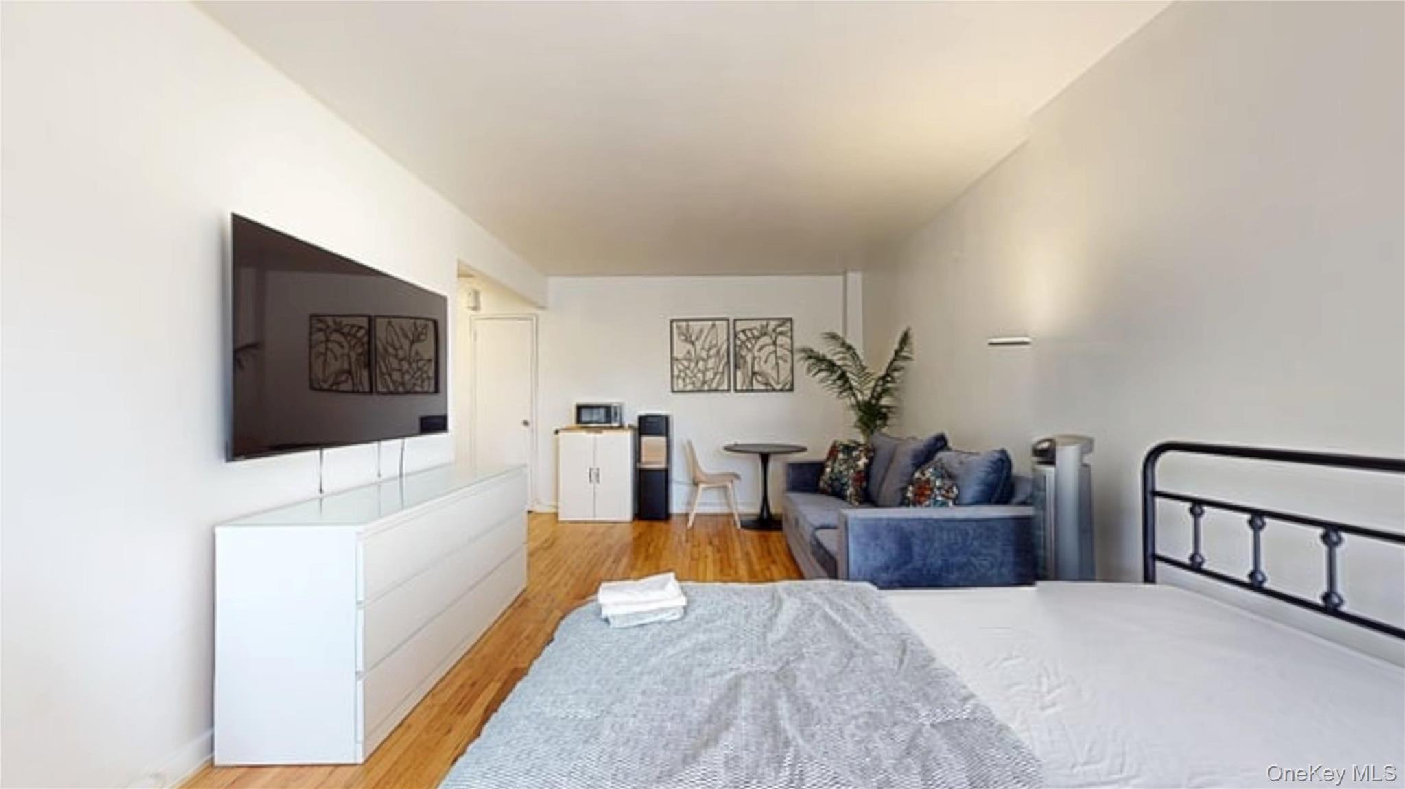 Apartment 169th Street Queens, NY 11432, MLS-1030735-13