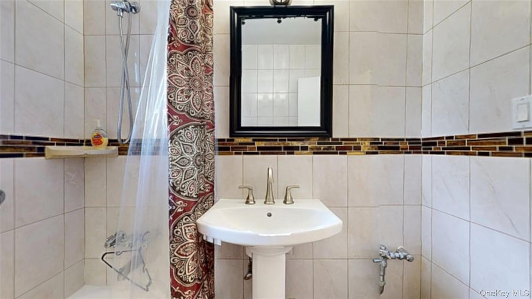 Apartment 169th Street Queens, NY 11432, MLS-1030735-18