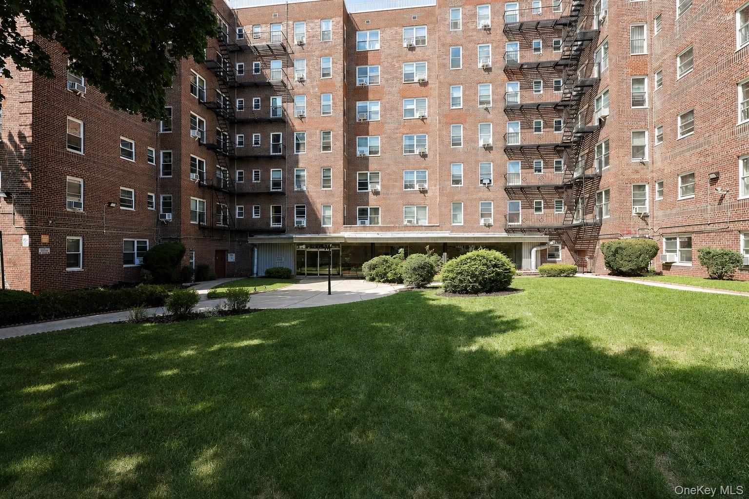 Apartment 169th Street Queens, NY 11432, MLS-1030735-20
