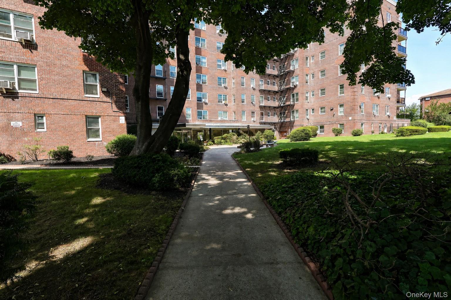 Apartment 169th Street  Queens, NY 11432, MLS-1030735-22
