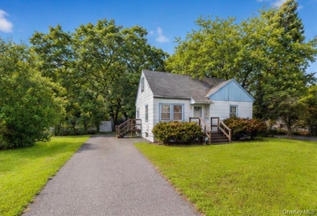 Single Family N Gardiner Drive Suffolk County, NY 11706, MLS-1030738-3