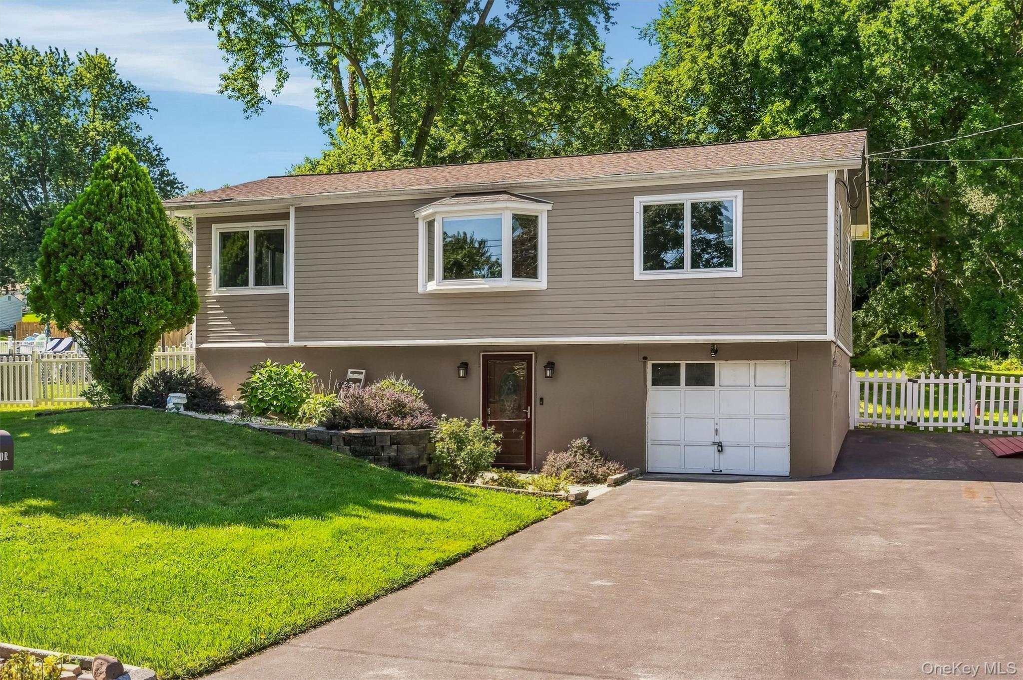 Single Family Trotting Drive Orange County, NY 10918, MLS-1030740-5