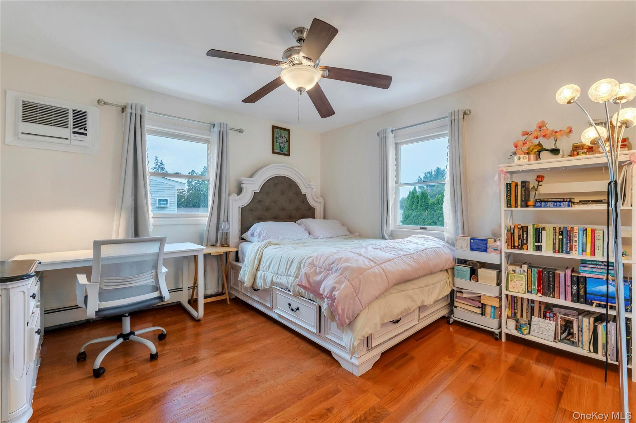 Single Family 6th Street Nassau County, NY 11554, MLS-1030759-18