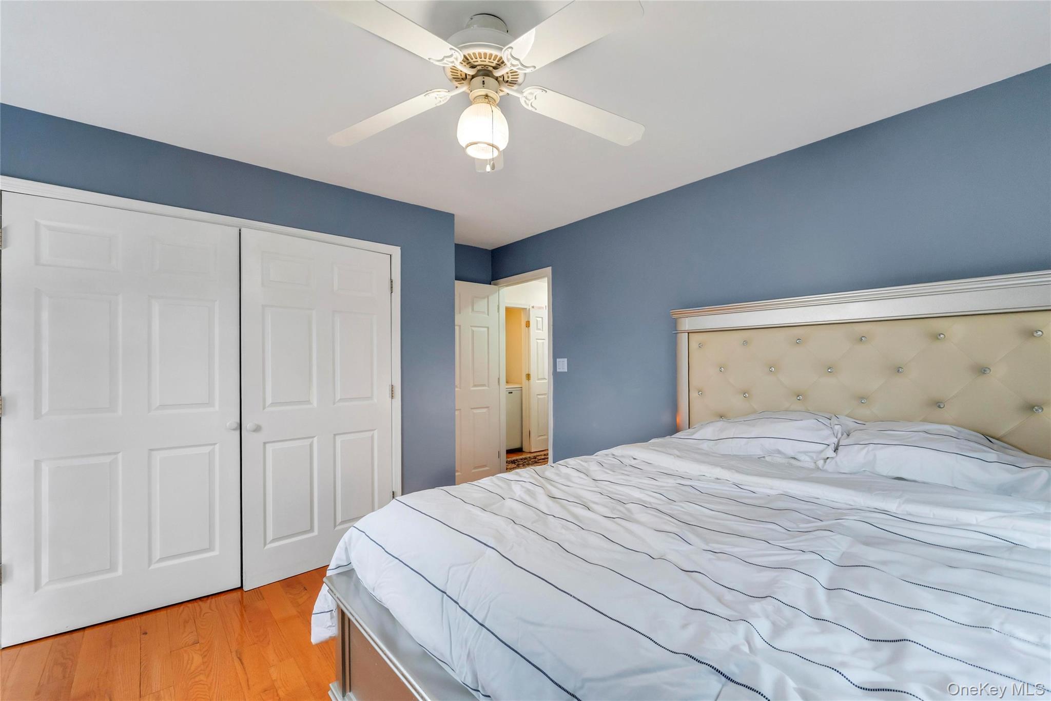 Single Family 6th Street Nassau County, NY 11554, MLS-1030759-21