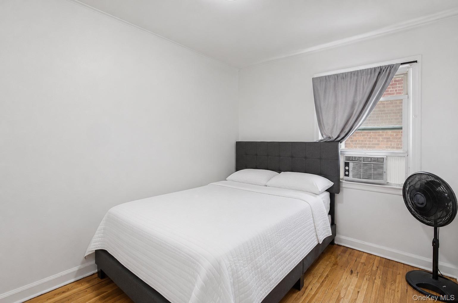 Single Family 222nd Street Queens, NY 11413, MLS-1030809-10