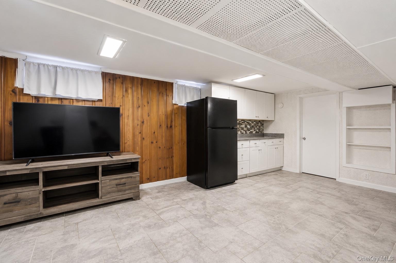 Single Family 222nd Street Queens, NY 11413, MLS-1030809-12