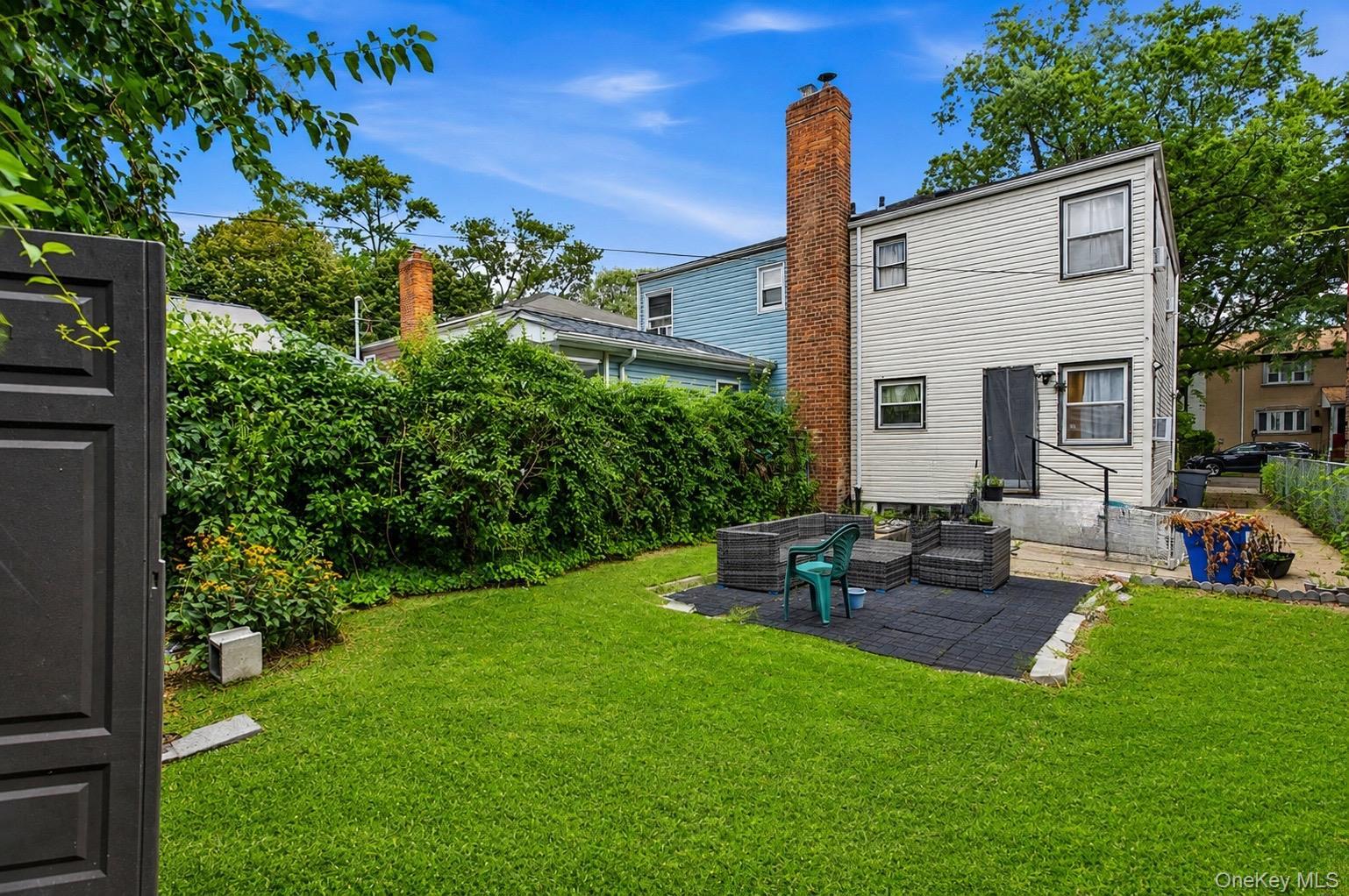 Single Family 222nd Street Queens, NY 11413, MLS-1030809-14