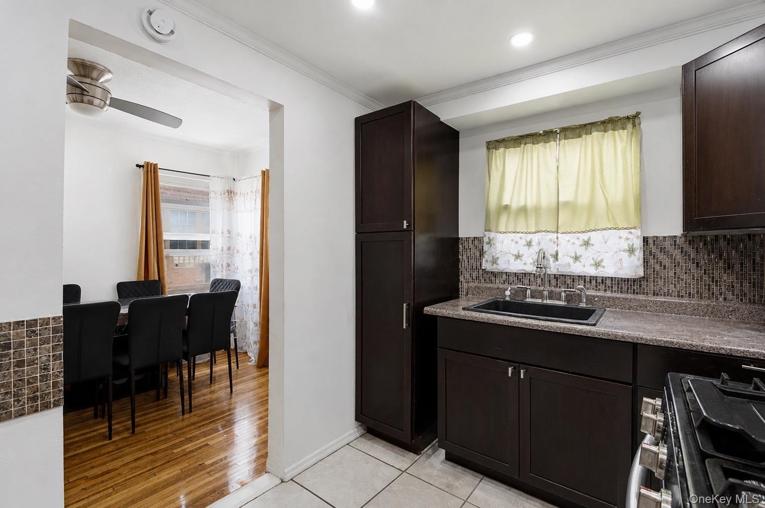 Single Family 222nd Street Queens, NY 11413, MLS-1030809-7
