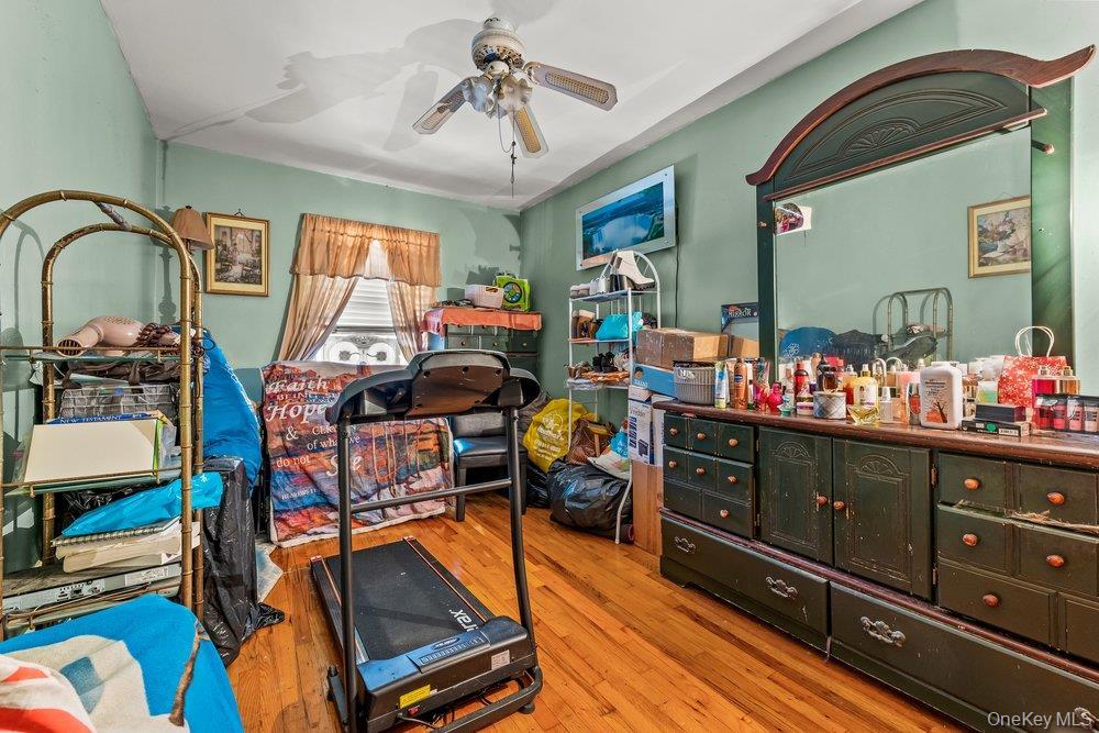 Single Family E 216th Street Bronx, NY 10467, MLS-1030810-20