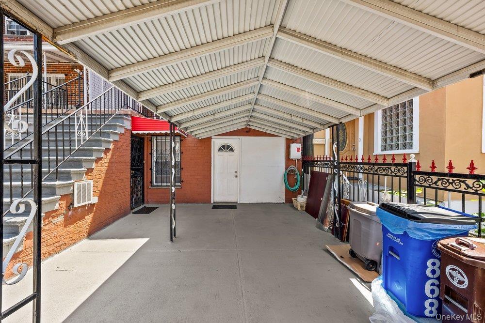 Single Family E 216th Street Bronx, NY 10467, MLS-1030810-3