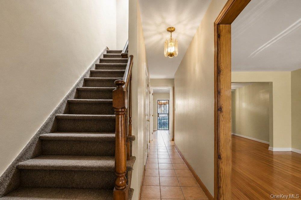 Single Family E 216th Street Bronx, NY 10467, MLS-1030810-4
