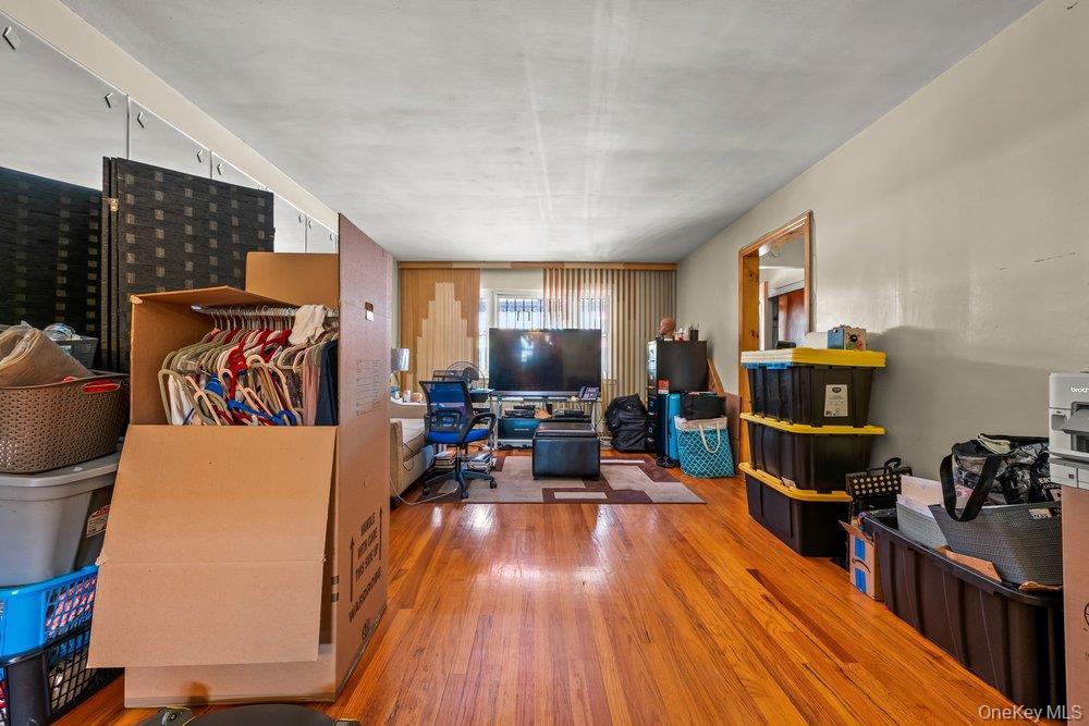 Single Family E 216th Street Bronx, NY 10467, MLS-1030810-6