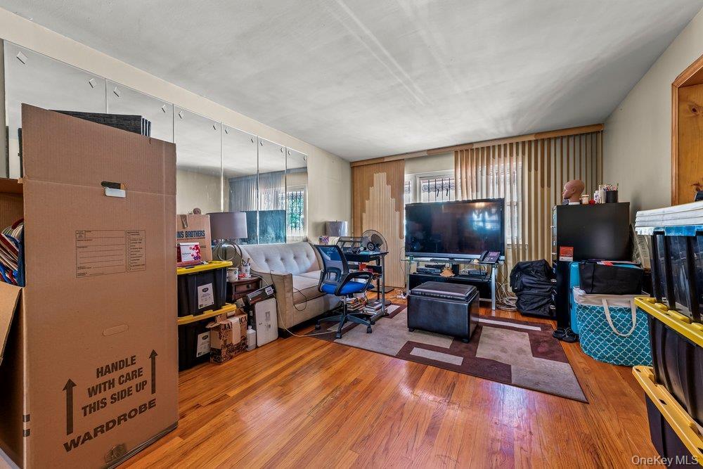 Single Family E 216th Street Bronx, NY 10467, MLS-1030810-7