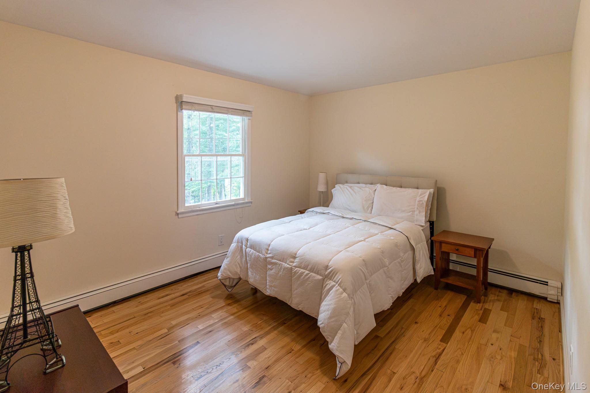 Single Family Laurelwood Drive  Suffolk County, NY 11948, MLS-1030811-10