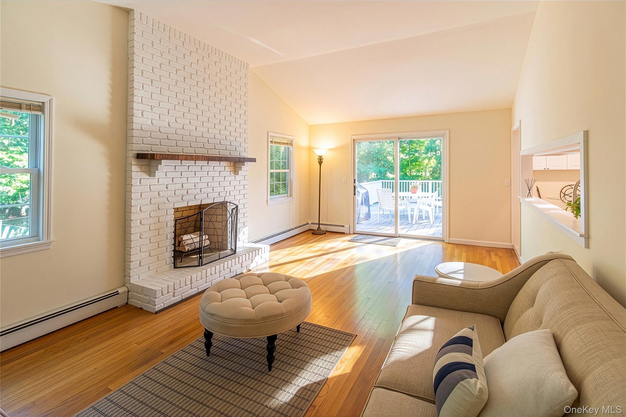 Single Family Laurelwood Drive  Suffolk County, NY 11948, MLS-1030811-2