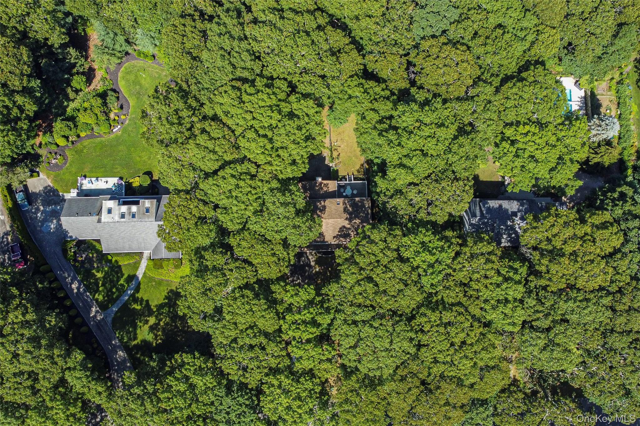 Single Family Laurelwood Drive  Suffolk County, NY 11948, MLS-1030811-20