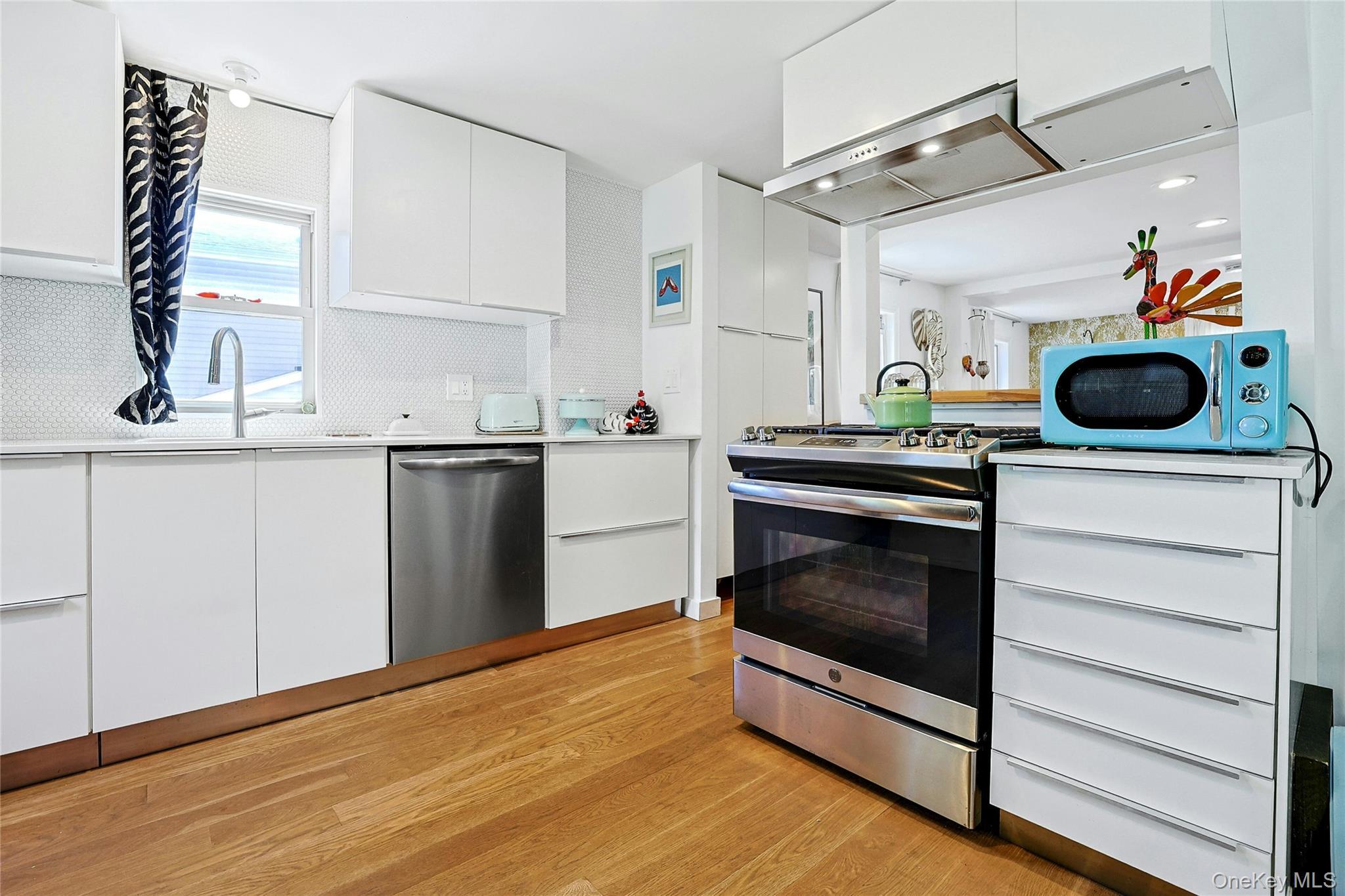Single Family Chestnut Street Westchester County, NY 10573, MLS-1030826-12