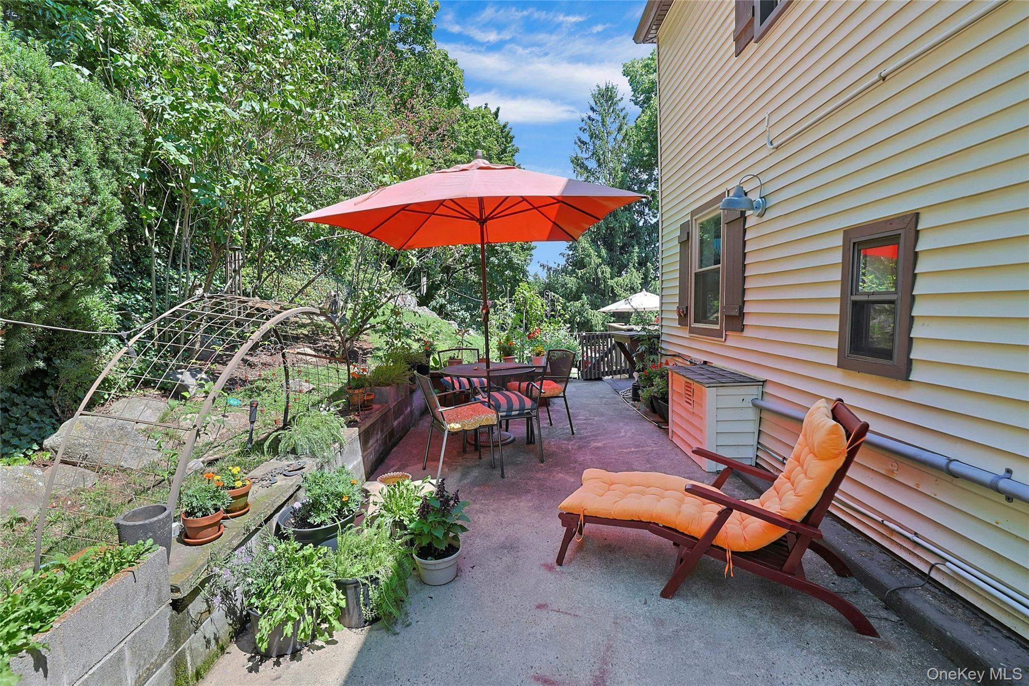 Single Family Chestnut Street Westchester County, NY 10573, MLS-1030826-28