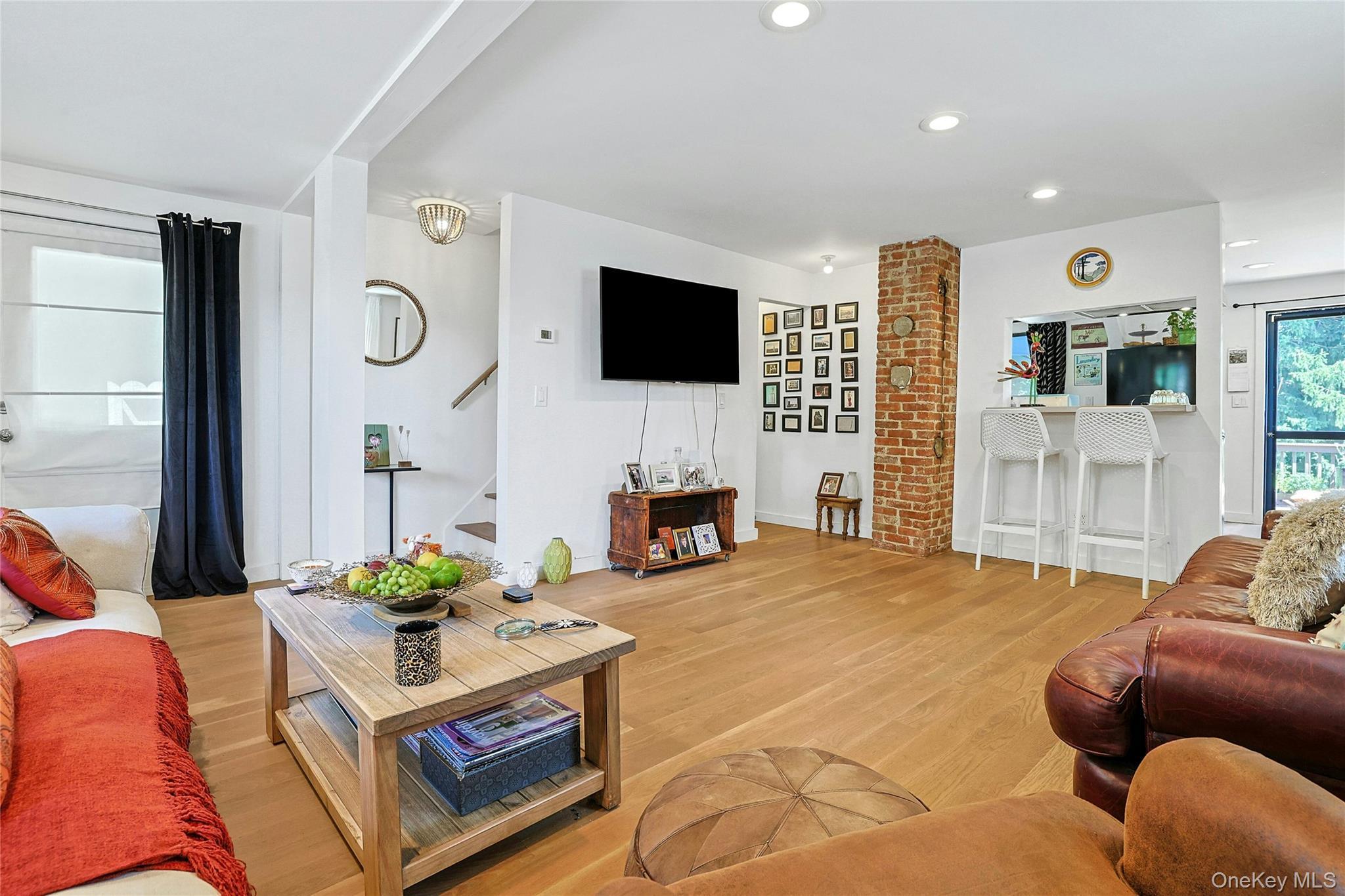 Single Family Chestnut Street Westchester County, NY 10573, MLS-1030826-4