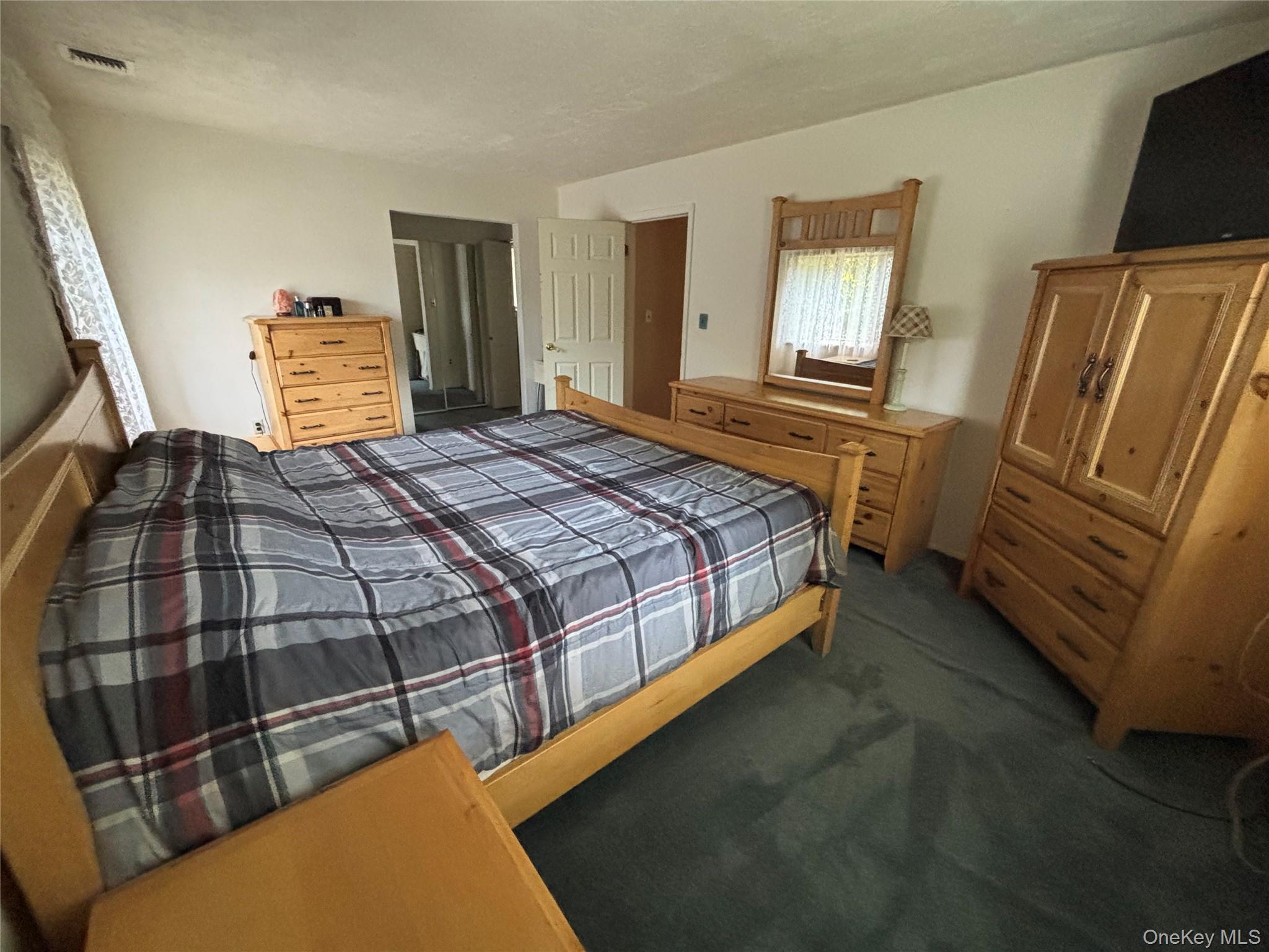 Single Family Sandy Court Suffolk County, NY 11755, MLS-1030830-20