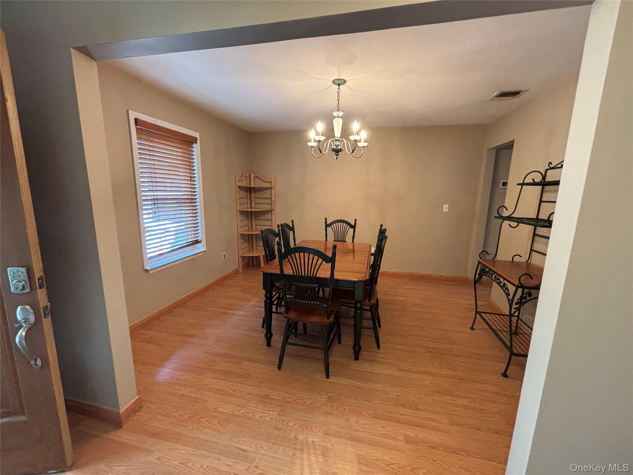 Single Family Sandy Court Suffolk County, NY 11755, MLS-1030830-8