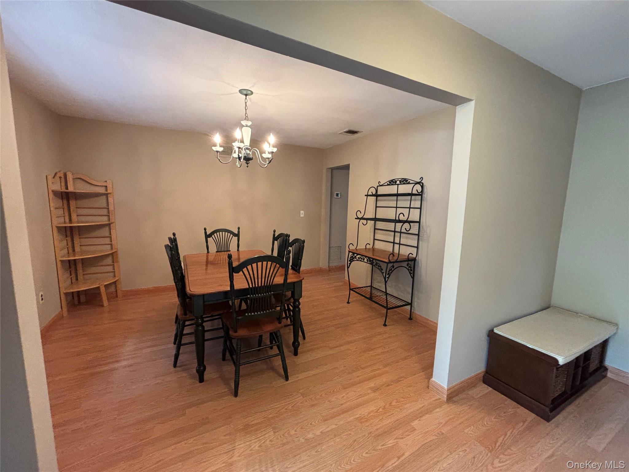 Single Family Sandy Court Suffolk County, NY 11755, MLS-1030830-9