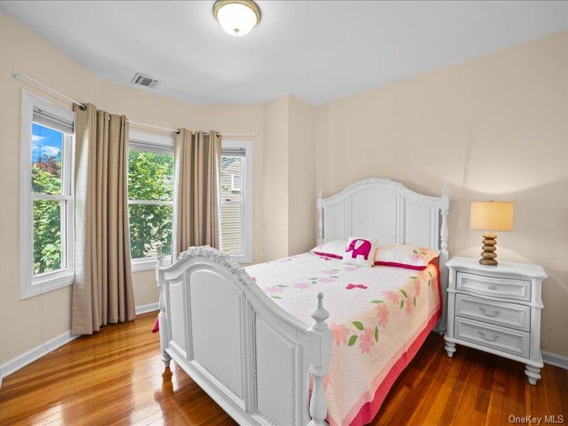Single Family Harrison Avenue  Westchester County, NY 10528, MLS-1030849-13