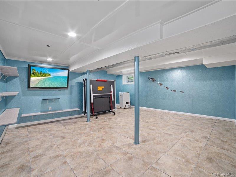 Single Family Harrison Avenue  Westchester County, NY 10528, MLS-1030849-22