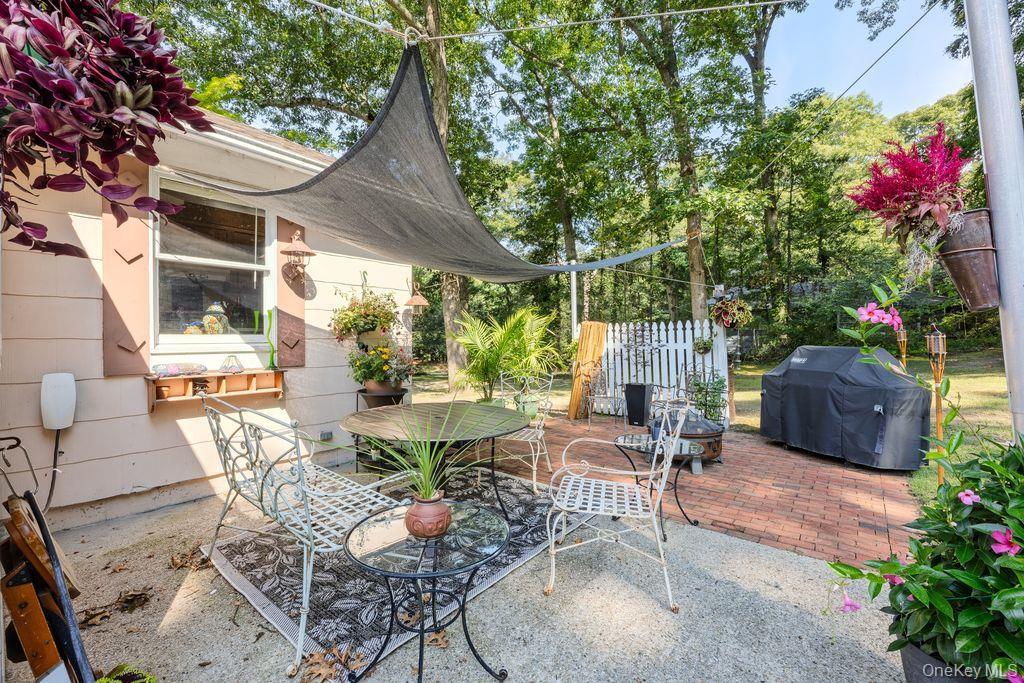 Single Family Old Bridge Road  Suffolk County, NY 11768, MLS-1030862-23