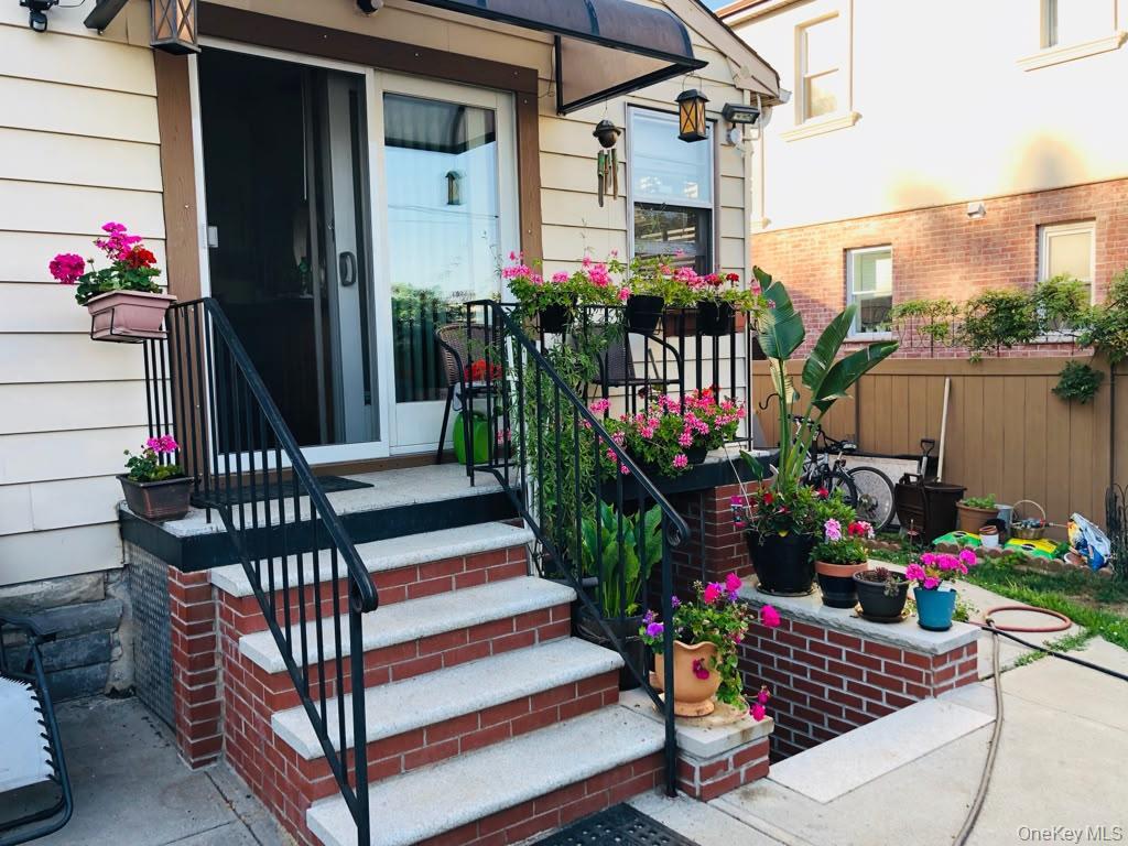 Single Family 69th Avenue Queens, NY 11379, MLS-1030884-3