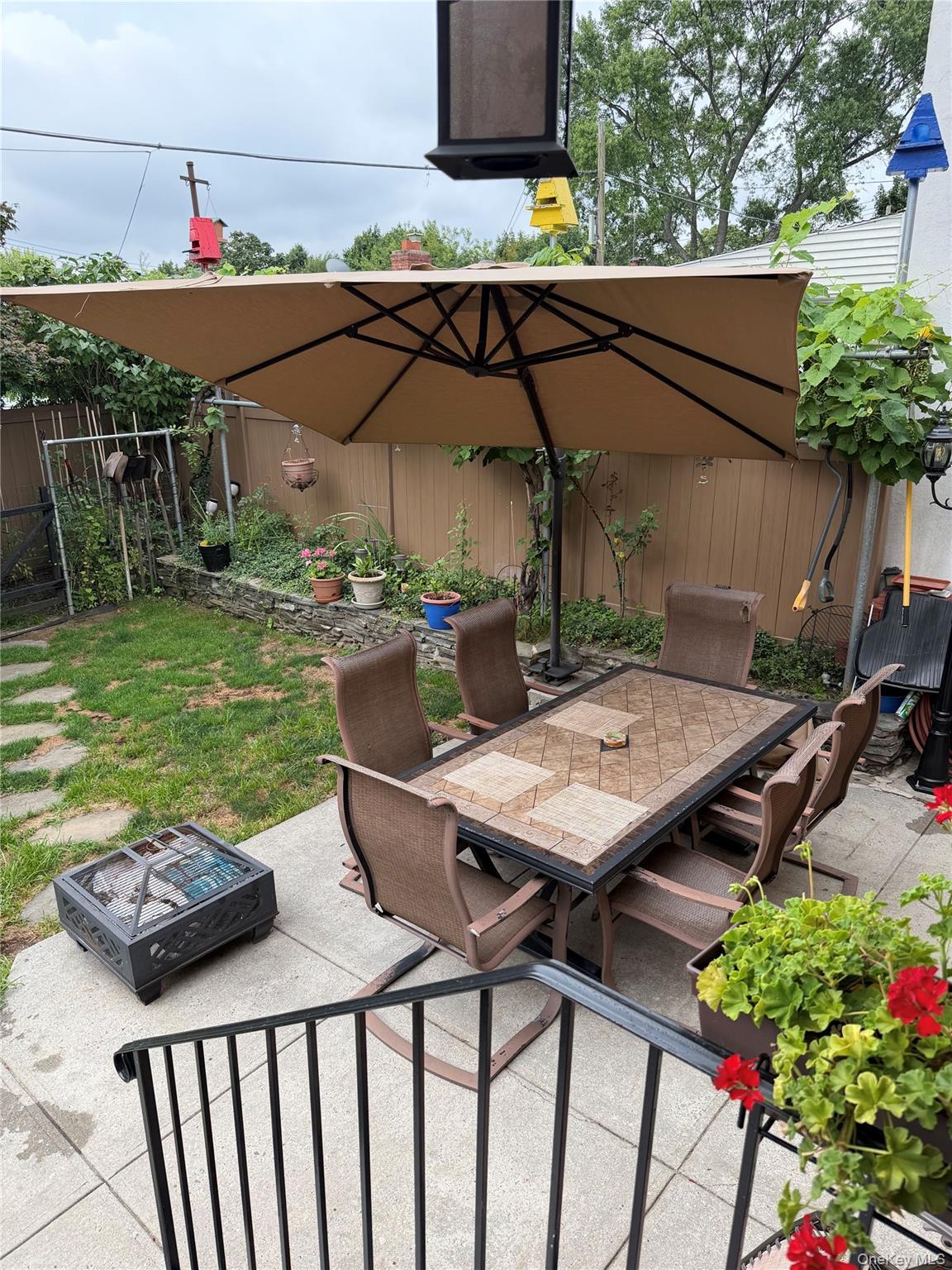 Single Family 69th Avenue Queens, NY 11379, MLS-1030884-5