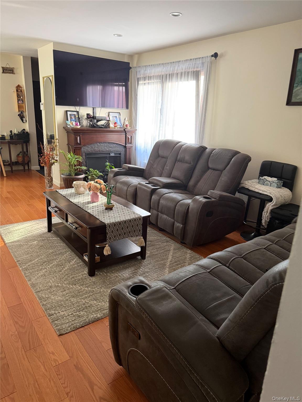 Single Family 69th Avenue Queens, NY 11379, MLS-1030884-8