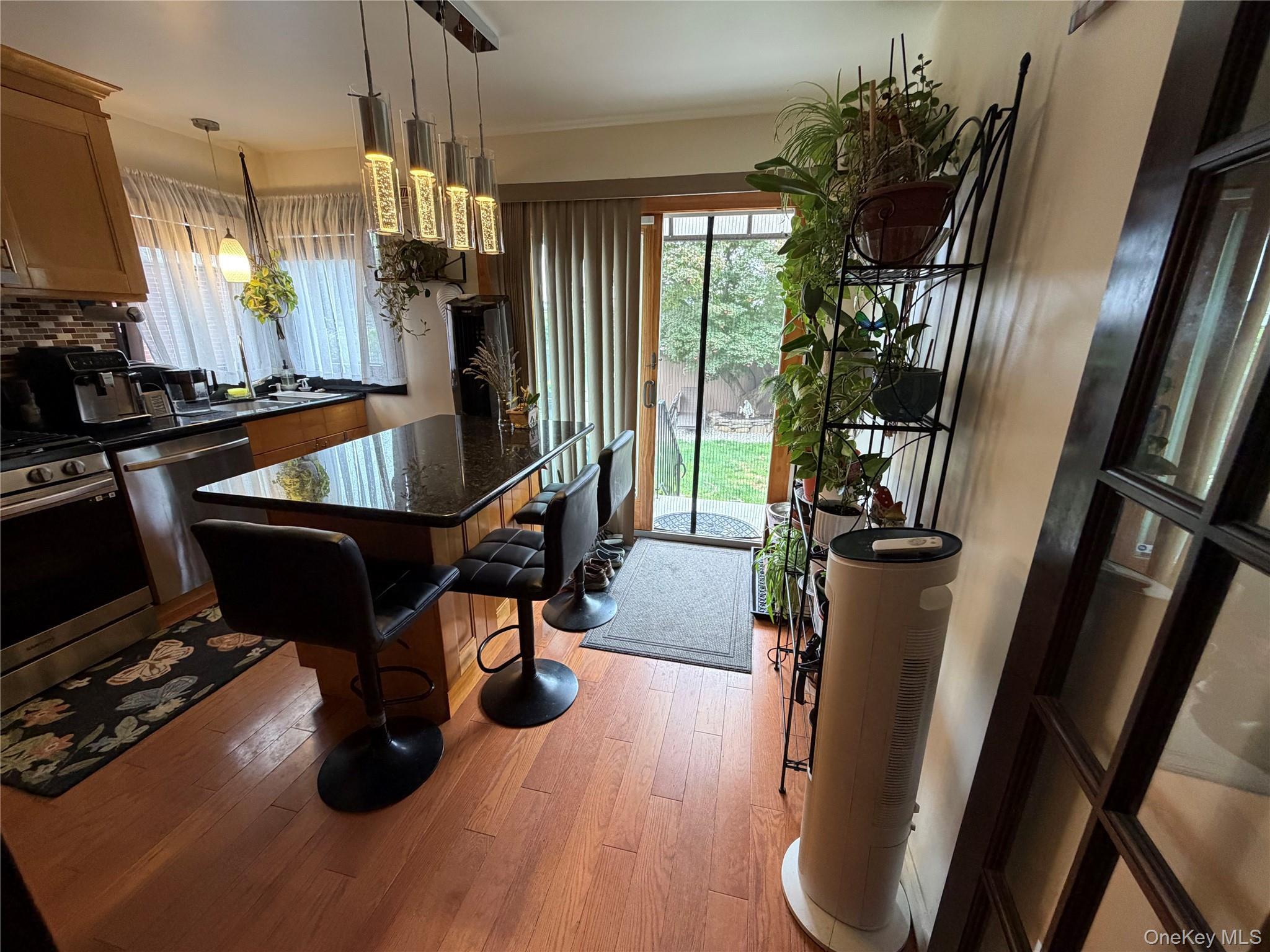 Single Family 69th Avenue Queens, NY 11379, MLS-1030884-9