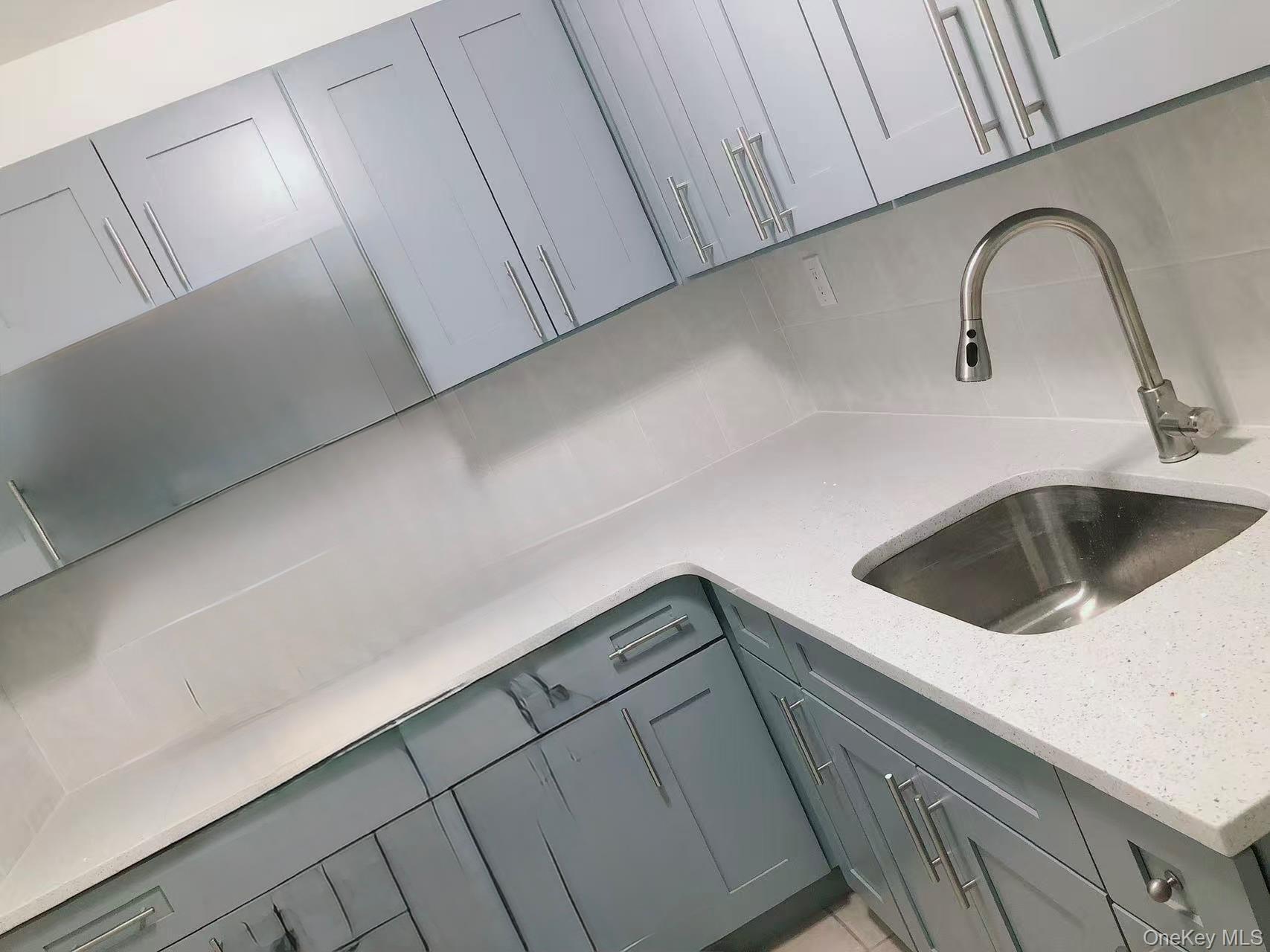 Single Family 169th Street  Queens, NY 11365, MLS-1030886-11